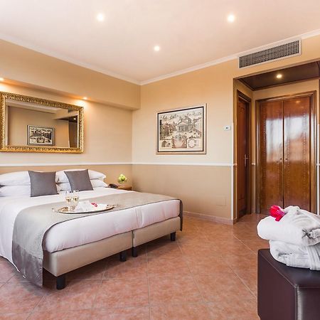 Raeli Hotel Lux Rome Bagian luar foto